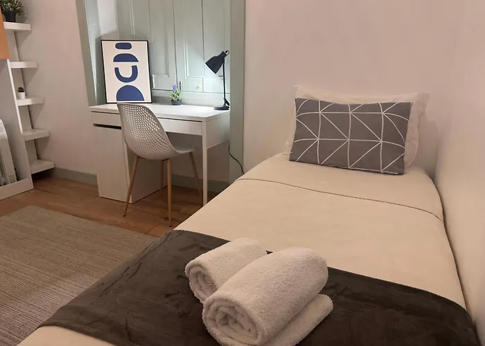 Arroios Hostel *